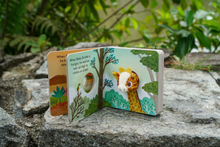 Load image into Gallery viewer, Baby Giraffe: Finger Puppet Book