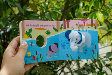 Load image into Gallery viewer, Mommy and Me: Finger Puppet Book
