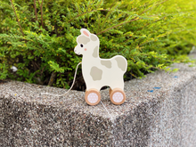 Load image into Gallery viewer, Lana the Llama Push and Pull Toy