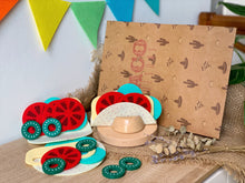 Load image into Gallery viewer, Wood & Felt Taco Play Set