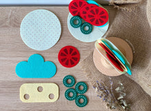 Load image into Gallery viewer, Wood & Felt Taco Play Set