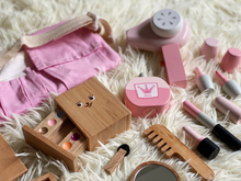Load image into Gallery viewer, Makeup Pretend-Play Set